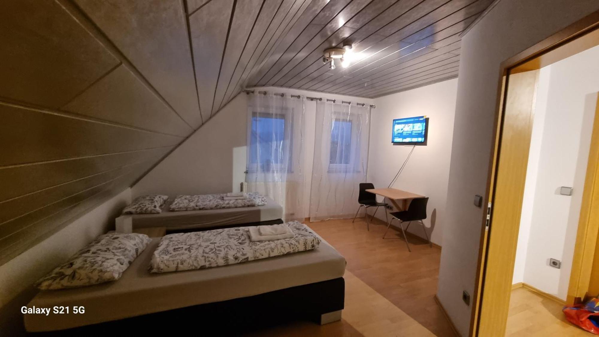 Schlafzimmer 1 Mit Top Aussicht Ueber Weilstetten Balingen Exterior photo